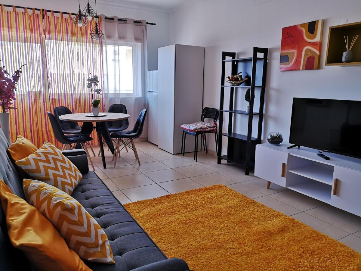 Armacao De Pera Praia Mar Sol Exterior foto